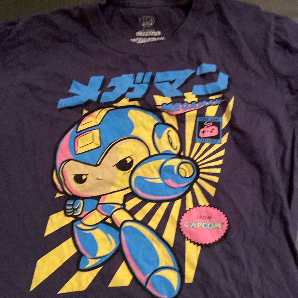 graphic tee